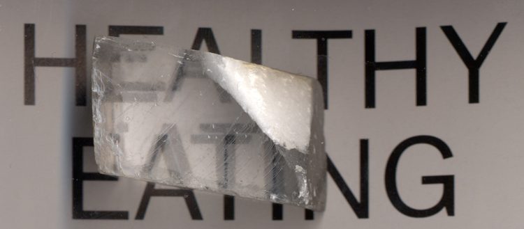 birefringence_calcite_Adrian_Pingstone.jpg